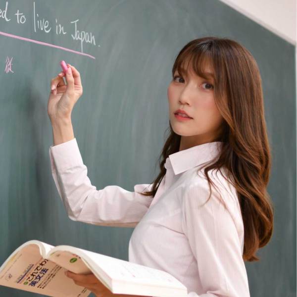 板野 優花