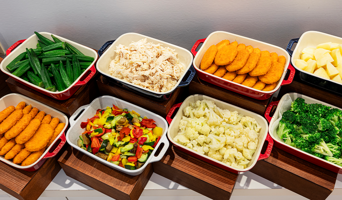 クインテッサホテル小倉Comic & Books 様