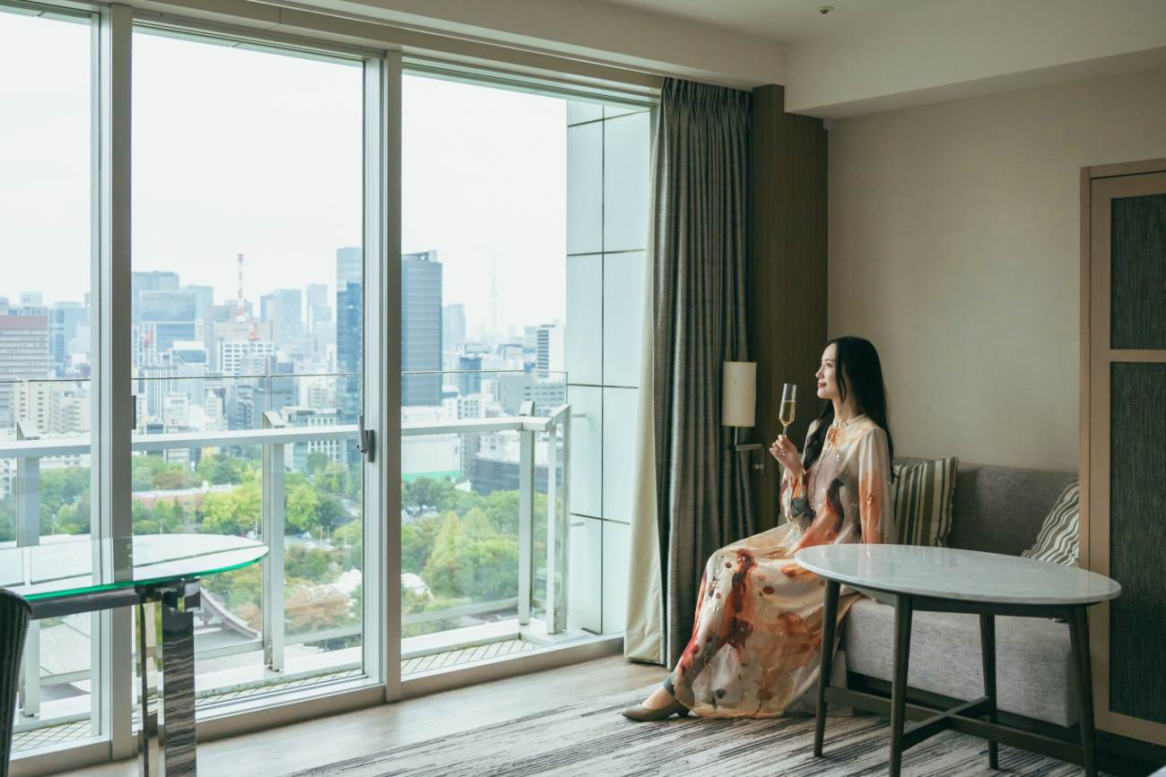 月島綾子