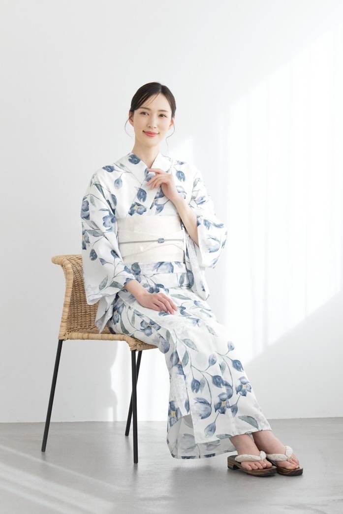 月島綾子