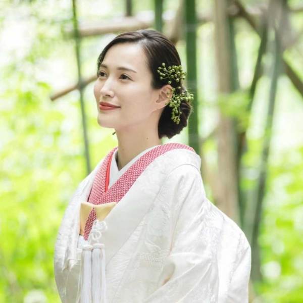 月島綾子