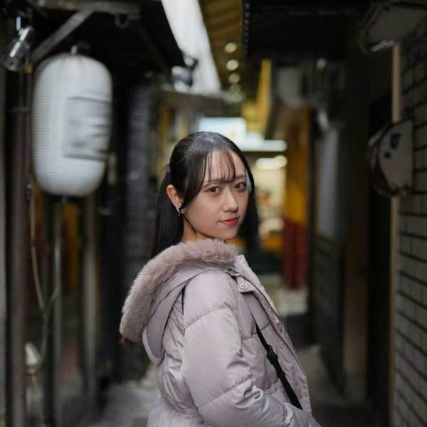 ゆりな