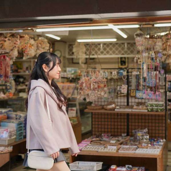 ゆりな