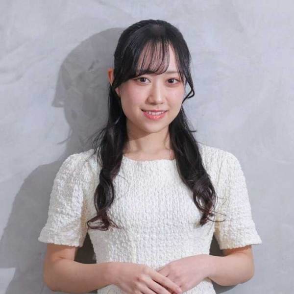 ゆりな