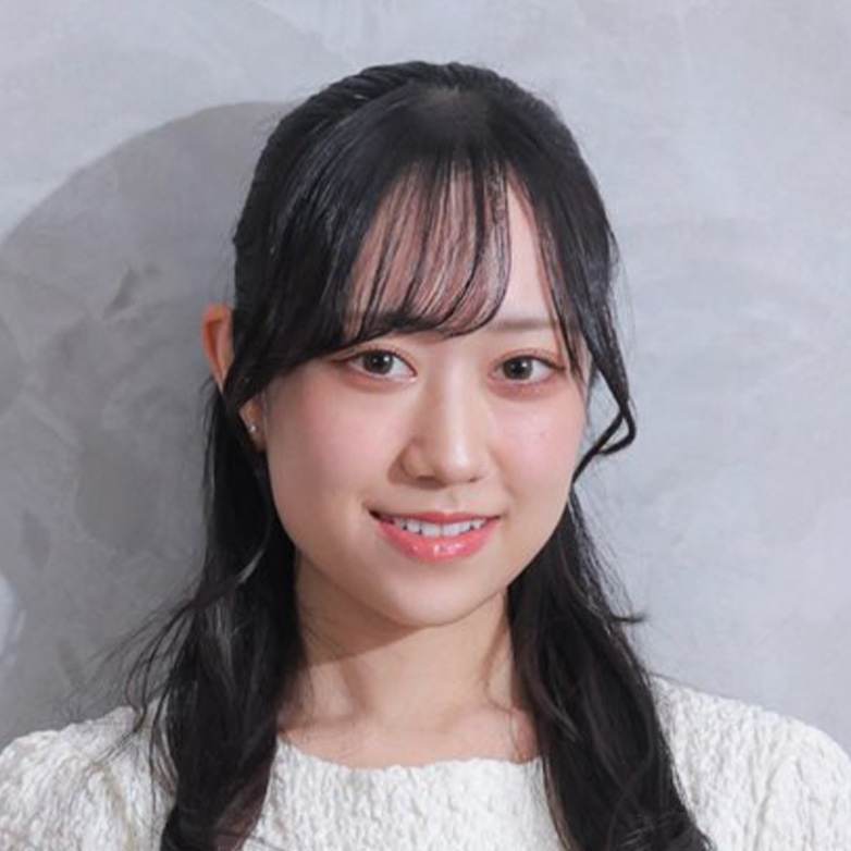 ゆりな